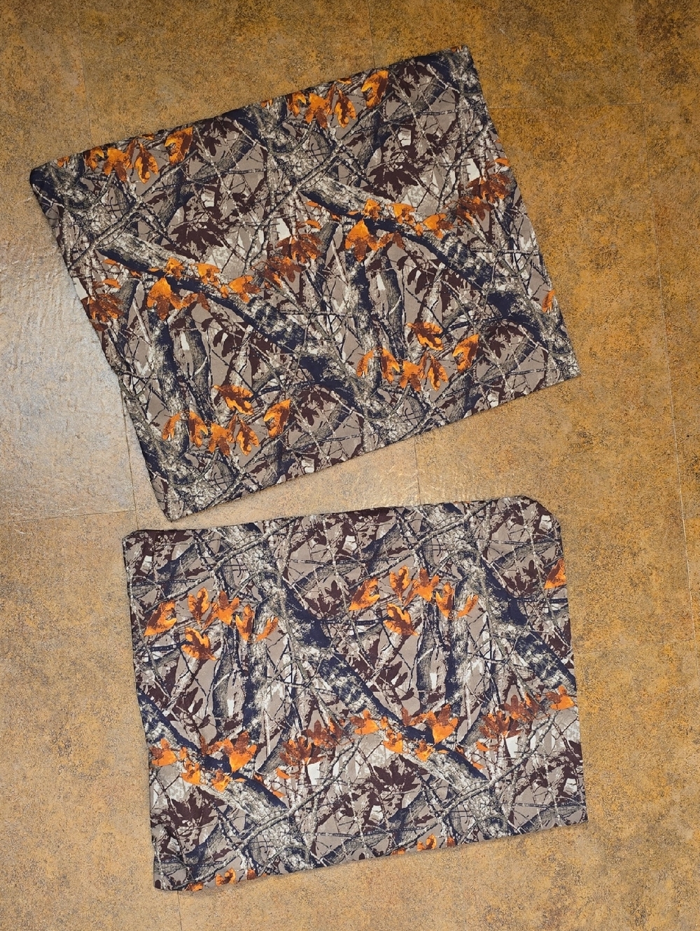 2 Camo Leaf Print Cloth Covers With Hidden Zippers 20"x15" Orange & Brown